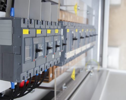 Tabloul electric general de bloc și tabloul de apartament. Cine răspunde de ce și ce ai voie să modifici